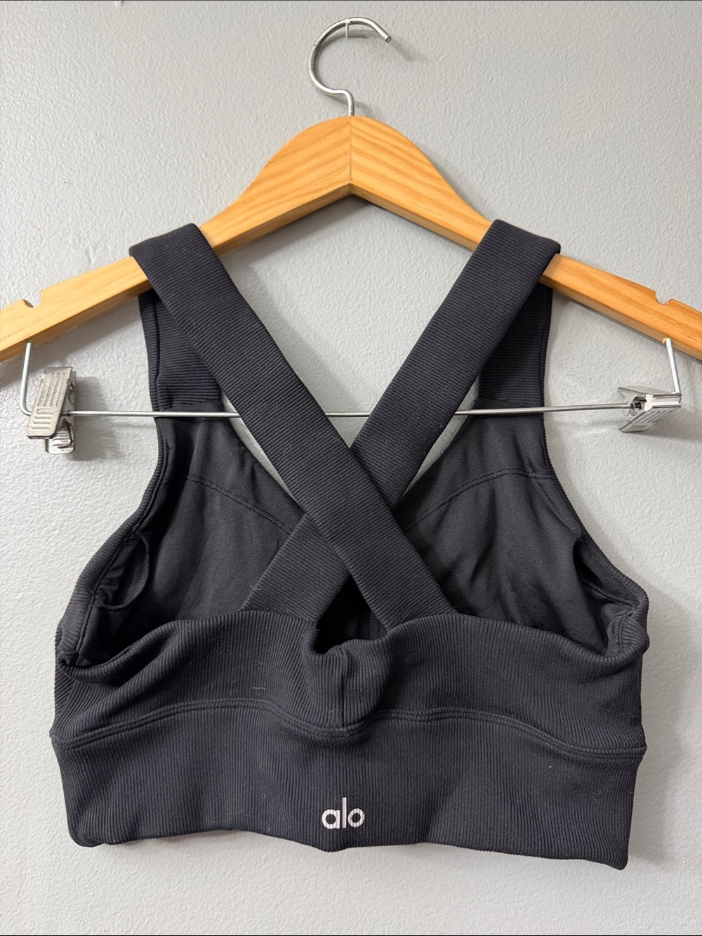 ALO Yoga emulate black ribbed Alo Yoga sports bra supportive crisscross medium